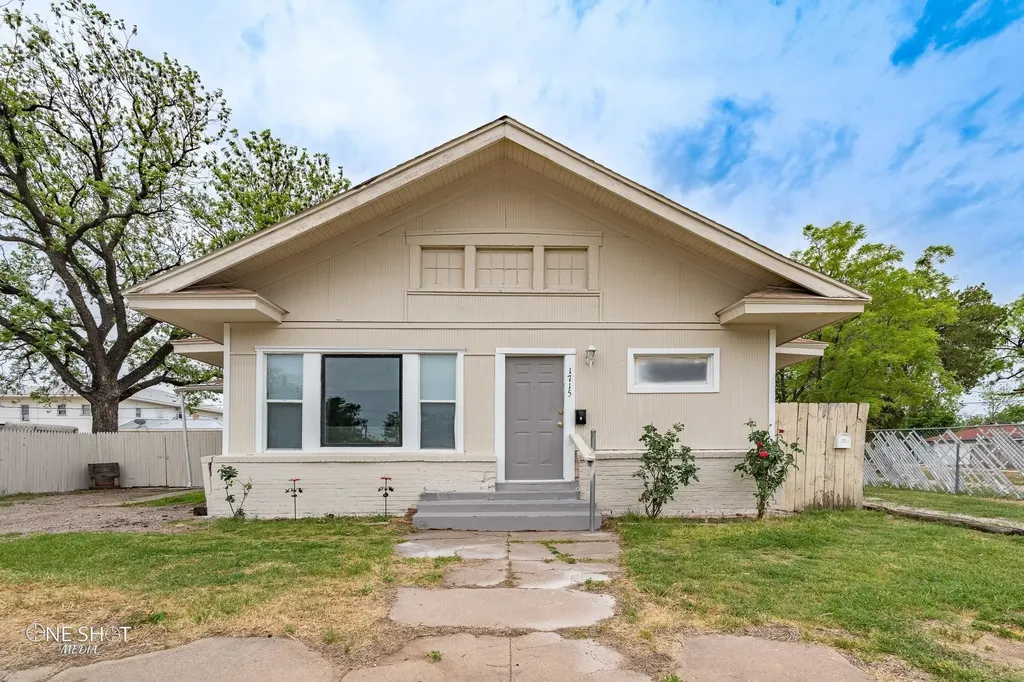 1711 N 3rd Street Abilene TX 79603