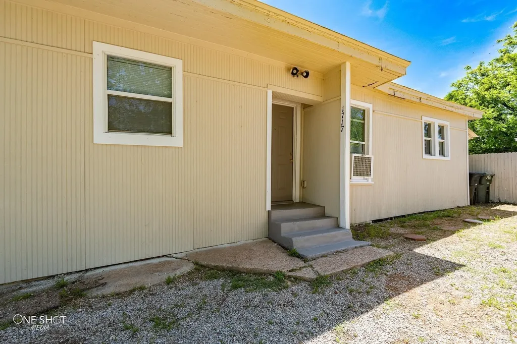 1711 N 3rd Street Abilene TX 79603