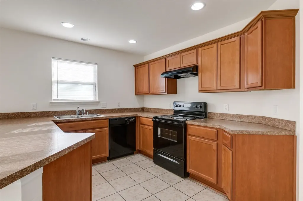929 Glenndon Drive Fort Worth TX 76120