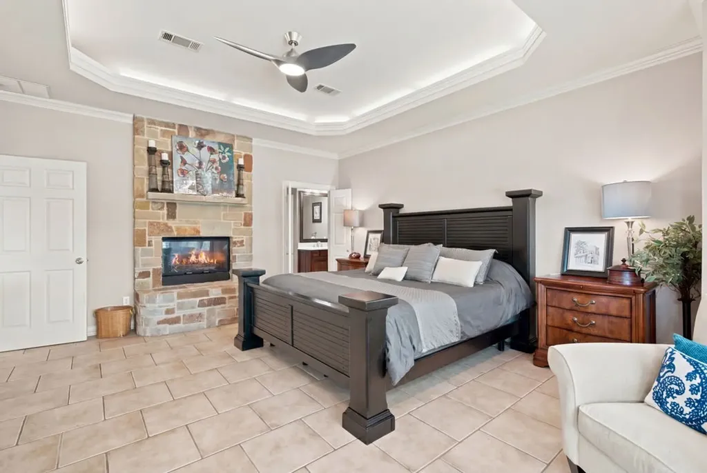 325 Driftwood Court Azle TX 76020