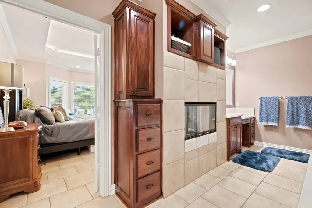 325 Driftwood Court Azle TX 76020
