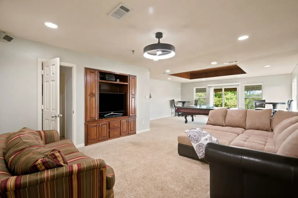 325 Driftwood Court Azle TX 76020
