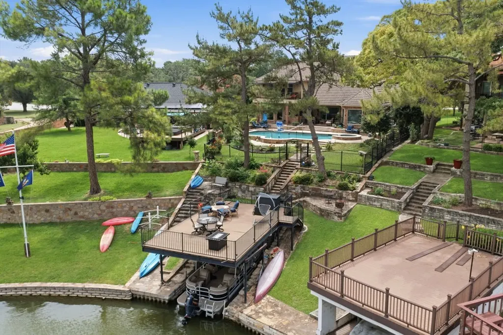325 Driftwood Court Azle TX 76020