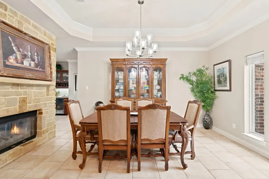 325 Driftwood Court Azle TX 76020