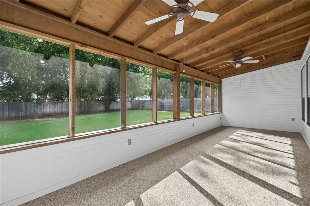 110 Heritage Place Glen Rose TX 76043