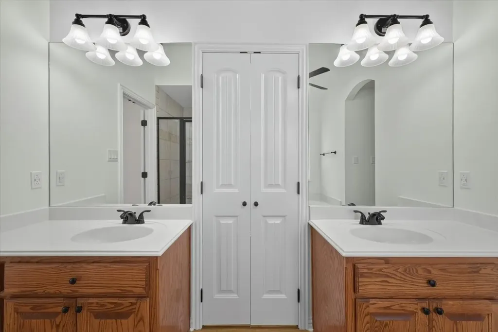110 Heritage Place Glen Rose TX 76043