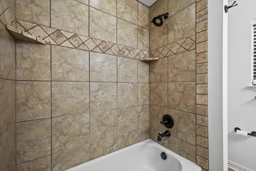 110 Heritage Place Glen Rose TX 76043