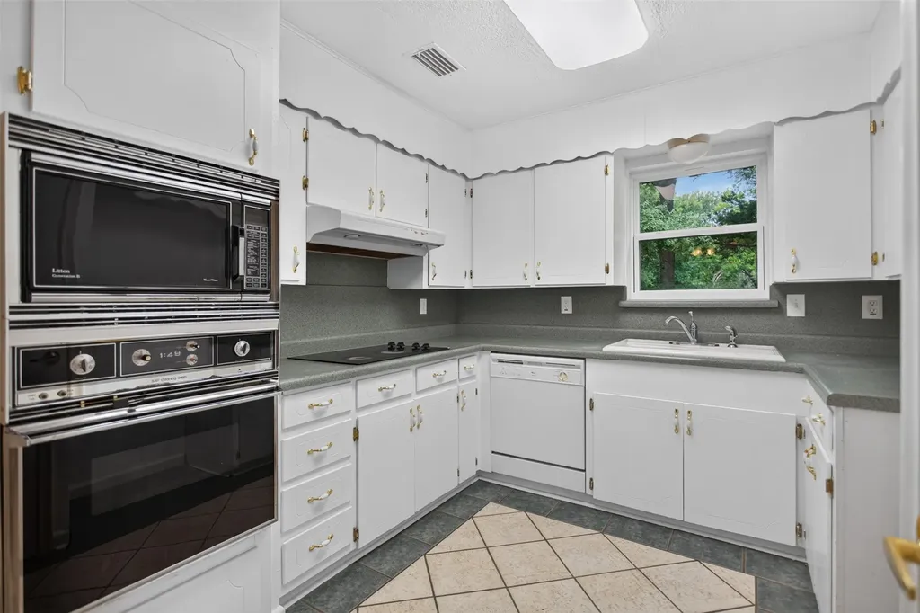 1007 Johnson Lane Ovilla TX 76065