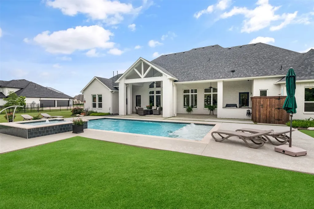 701 Inverness Lane Lucas TX 75002