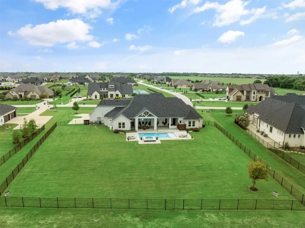 701 Inverness Lane Lucas TX 75002