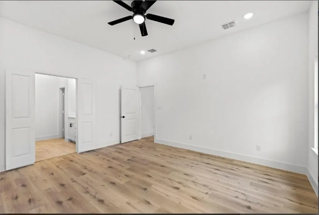 5516 Helmick Avenue Fort Worth TX 76107