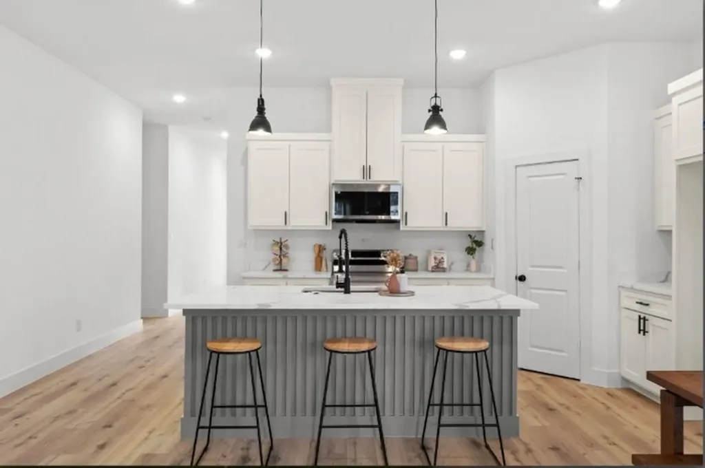 5516 Helmick Avenue Fort Worth TX 76107