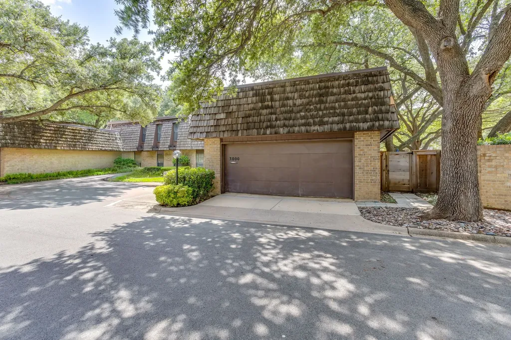 3000 Tanglewood Park W Fort Worth TX 76109