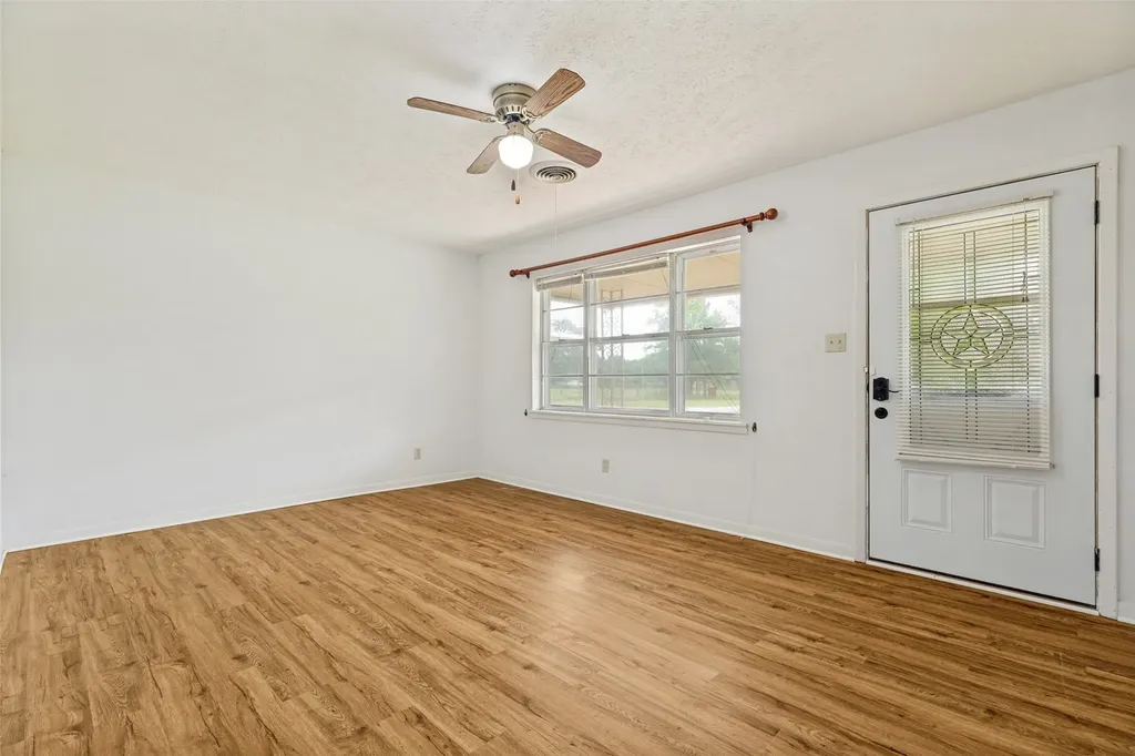 5083 N State Highway 78 Highway Bonham TX 75418
