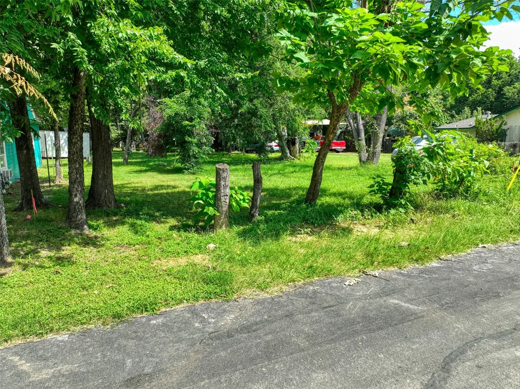 3907 Agnes Street Dallas TX 75210