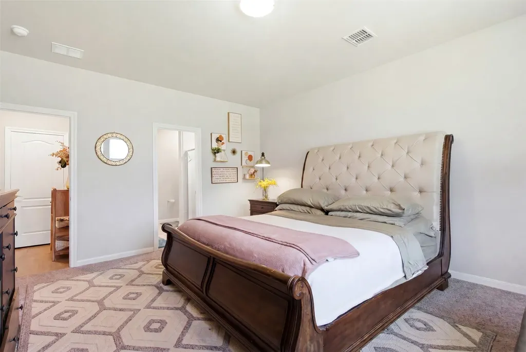 1136 Country Glen Drive Godley TX 76044