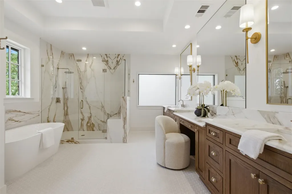 6743 Gaston Avenue Dallas TX 75214