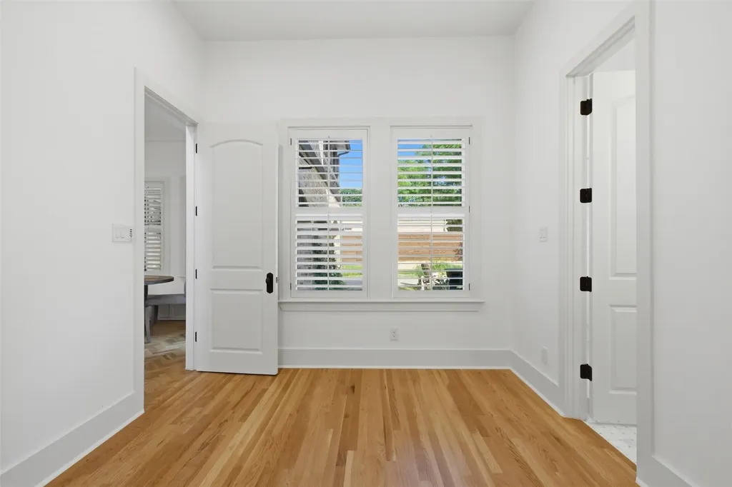 6743 Gaston Avenue Dallas TX 75214