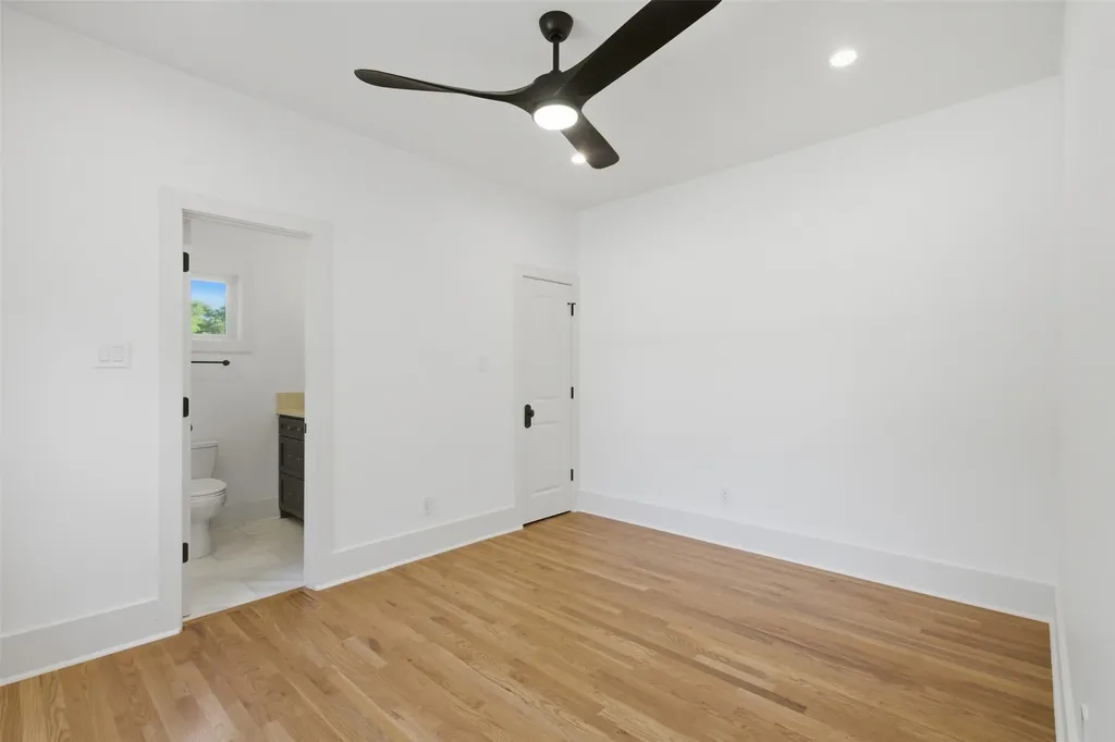 6743 Gaston Avenue Dallas TX 75214