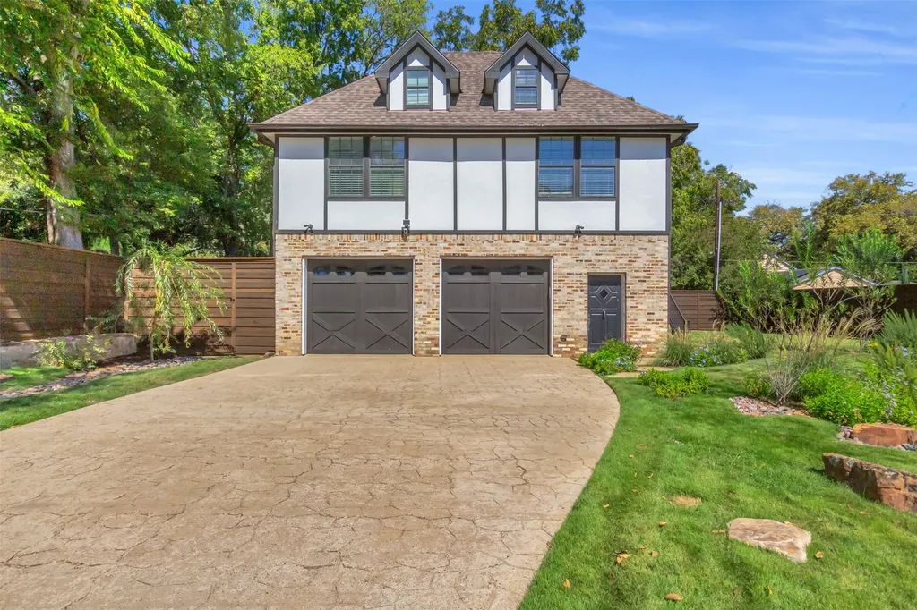 6743 Gaston Avenue Dallas TX 75214