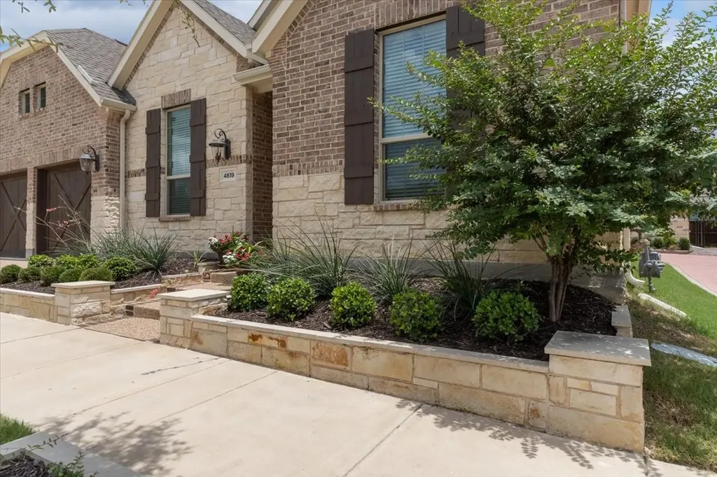 4619 Magnolia Park Drive Arlington TX 76005