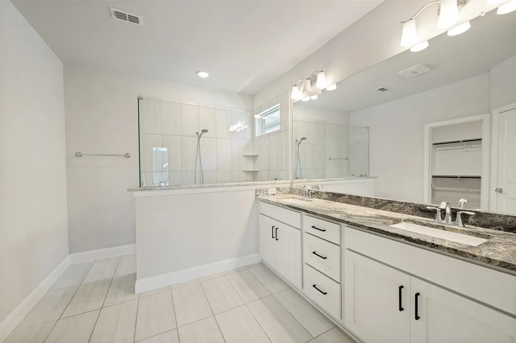 137 Glenwood Drive Oak Point TX 75068