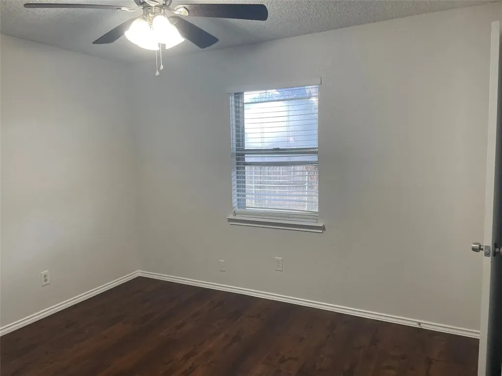 516 Erikson Trail Irving TX 75060