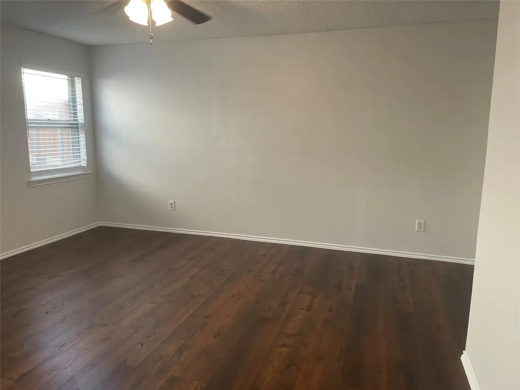 516 Erikson Trail Irving TX 75060