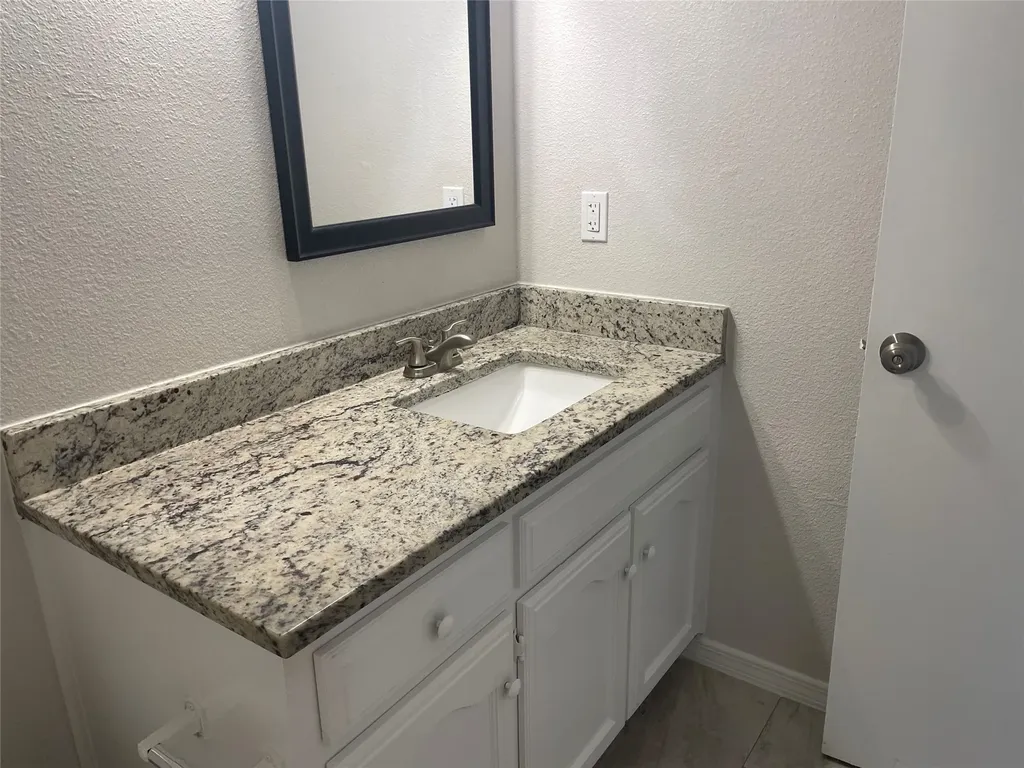 516 Erikson Trail Irving TX 75060