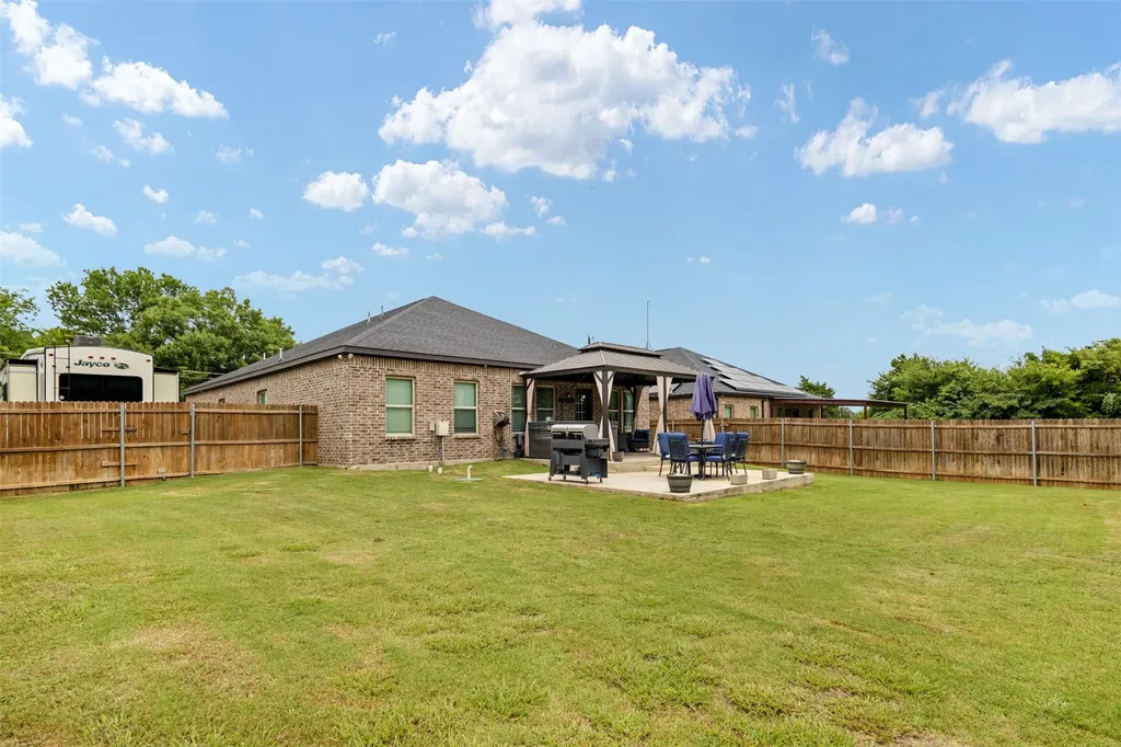 8112 Lakeshore Drive Kemp TX 75143