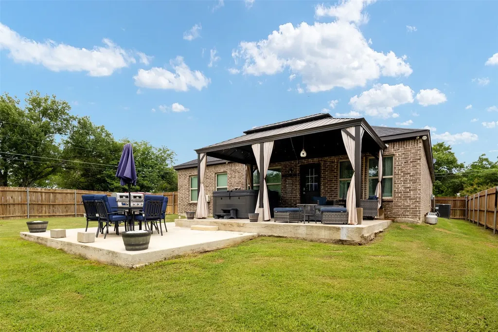 8112 Lakeshore Drive Kemp TX 75143