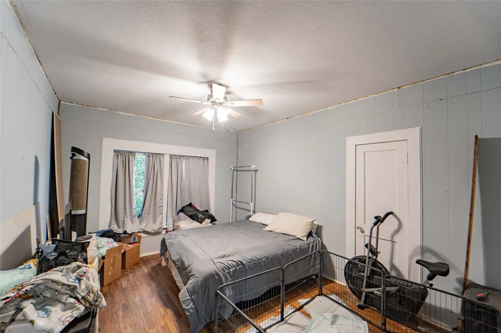 1211 W Hullum Street Breckenridge TX 76424
