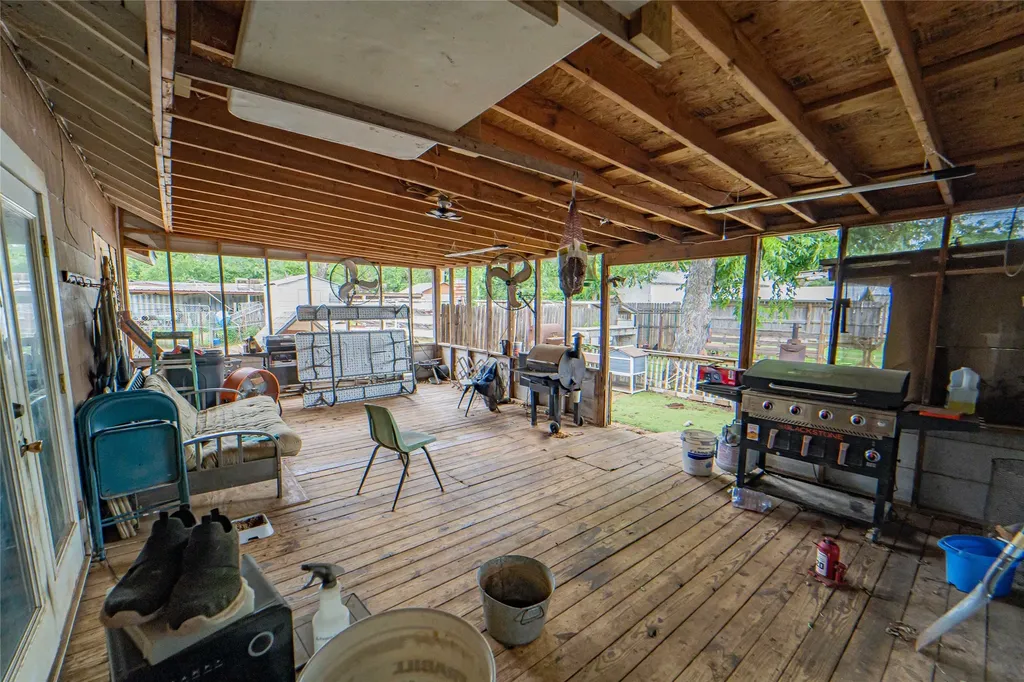 1211 W Hullum Street Breckenridge TX 76424