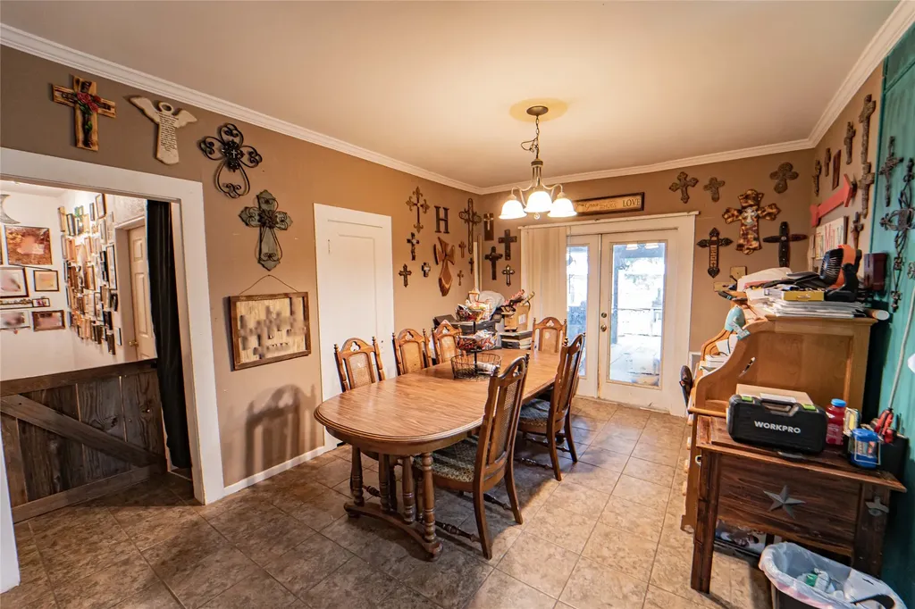 1211 W Hullum Street Breckenridge TX 76424