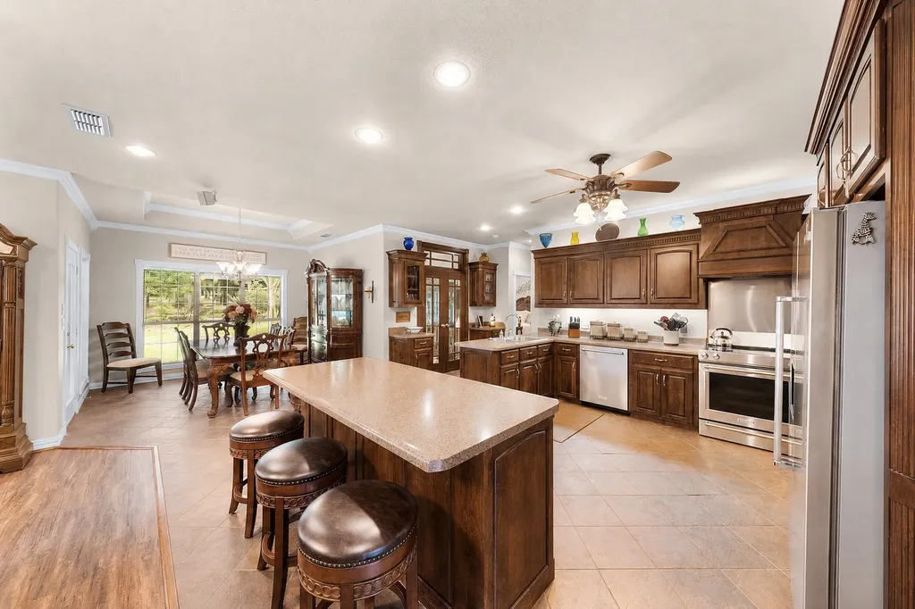 258 Vz County Road 3528 Wills Point TX 75169