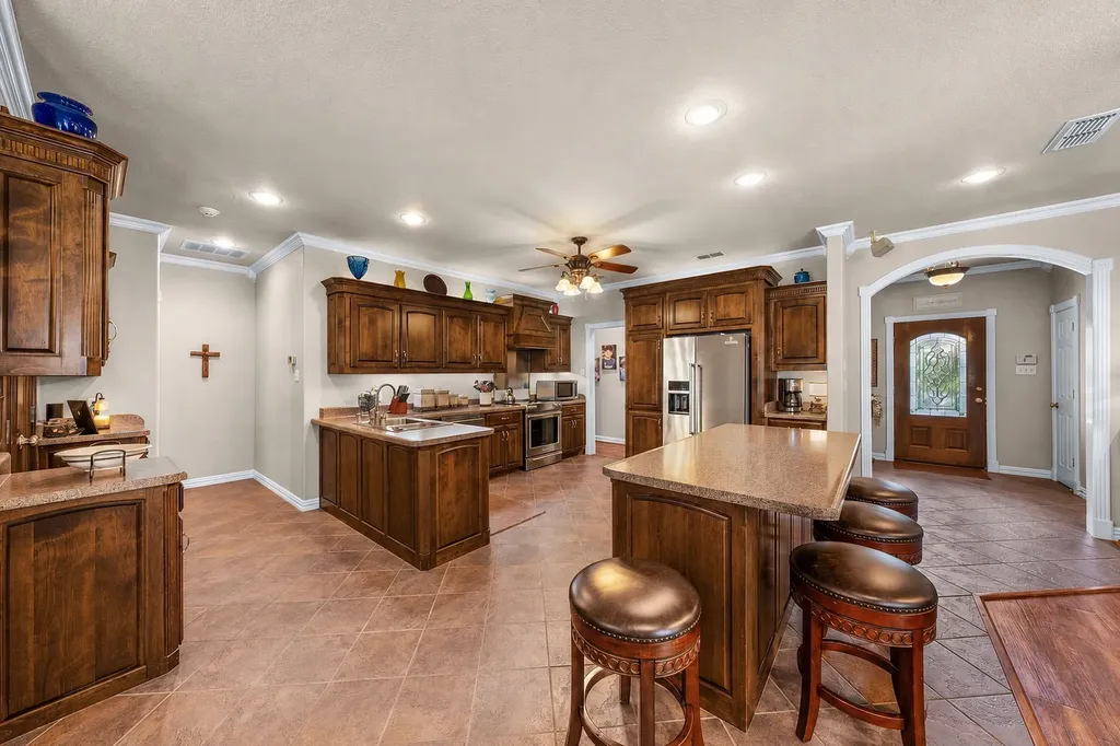 258 Vz County Road 3528 Wills Point TX 75169