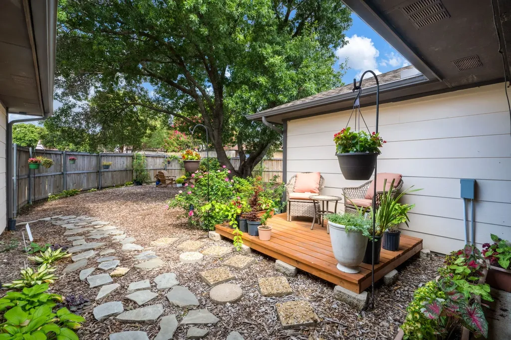 852 Bronco Lane Plano TX 75023