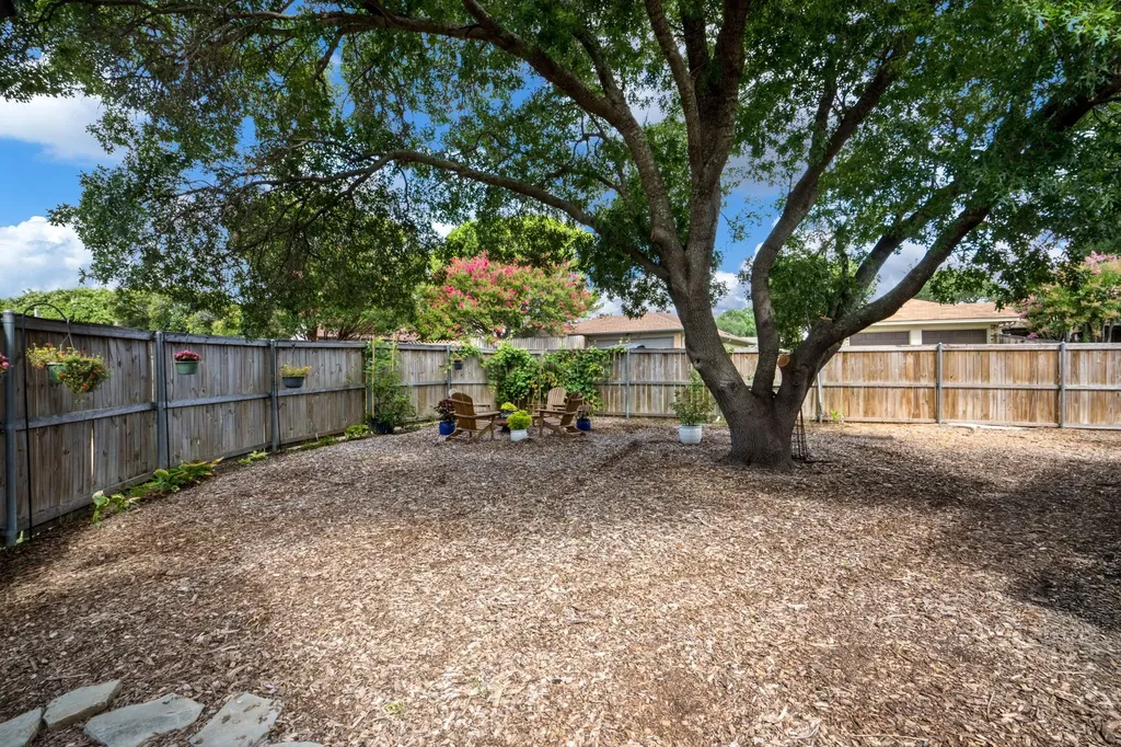 852 Bronco Lane Plano TX 75023