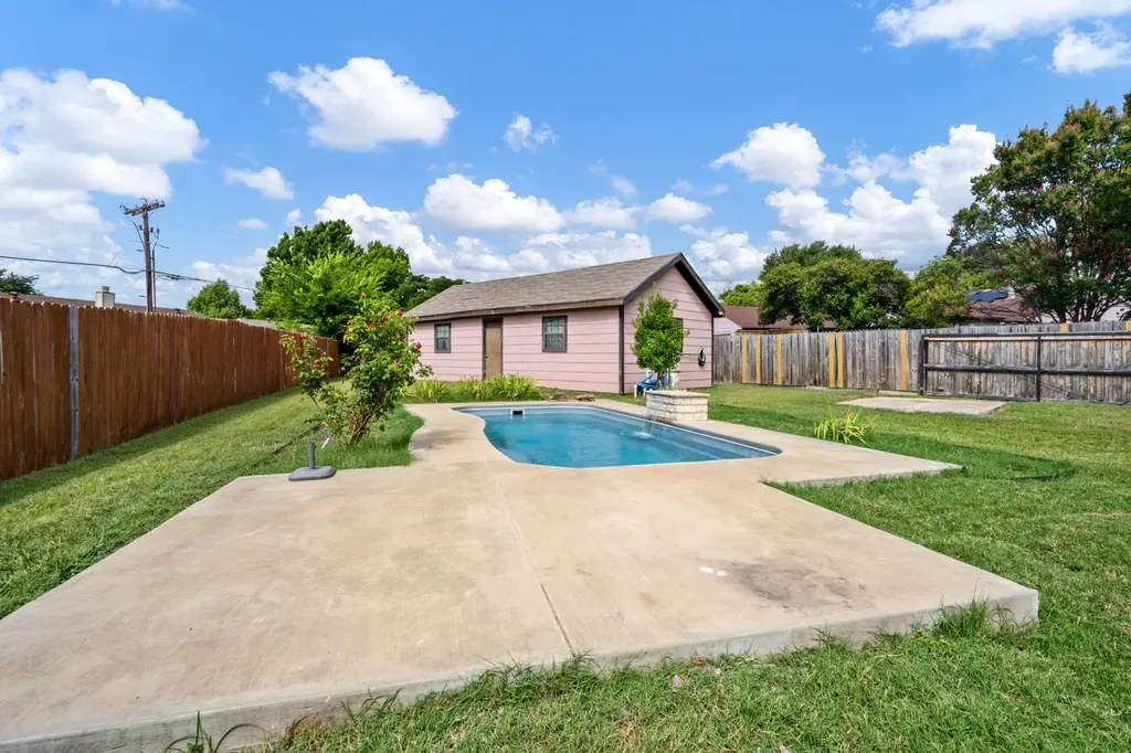 852 Bronco Lane Plano TX 75023