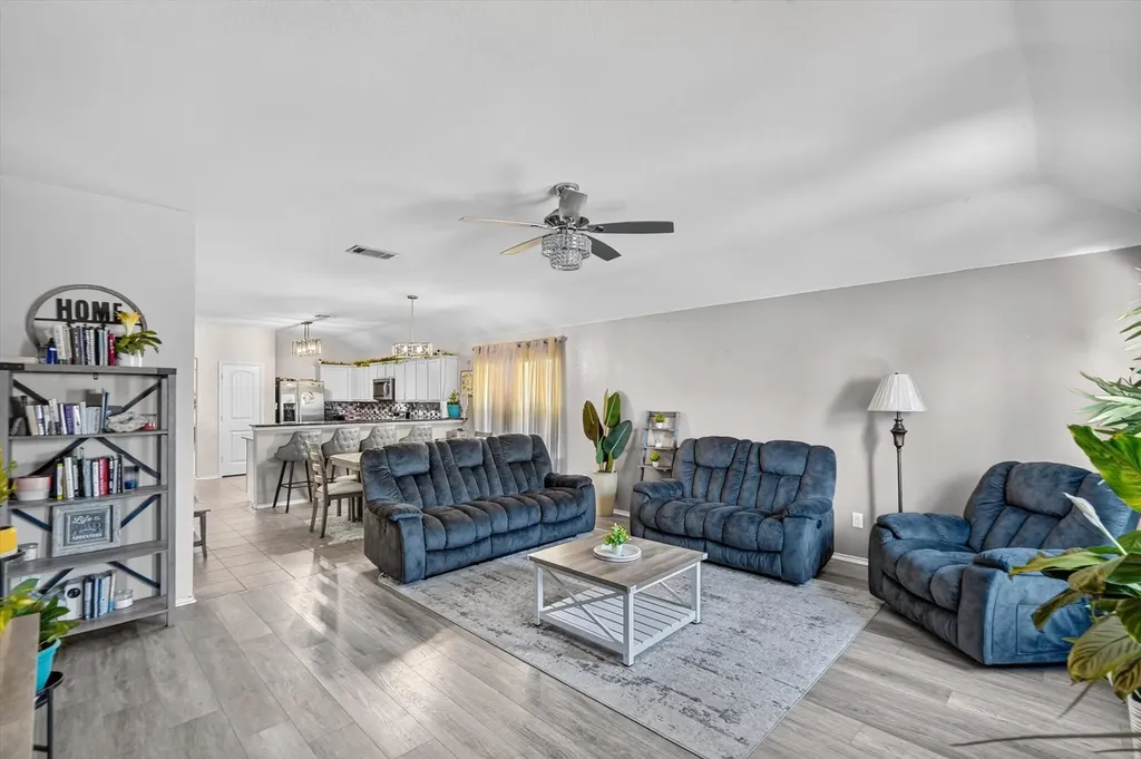 1731 Overlook Drive Lancaster TX 75146