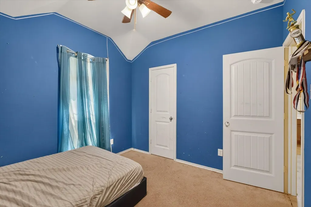 1731 Overlook Drive Lancaster TX 75146