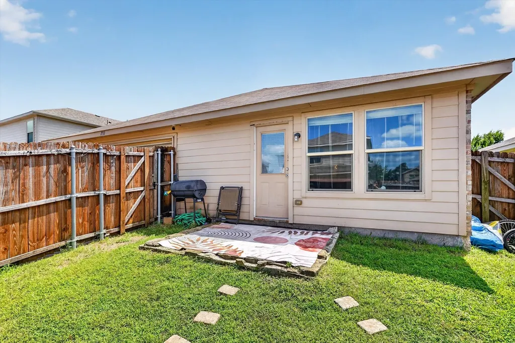 1731 Overlook Drive Lancaster TX 75146