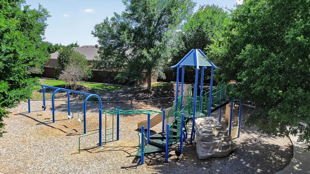 1731 Overlook Drive Lancaster TX 75146