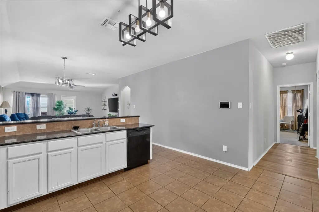 1731 Overlook Drive Lancaster TX 75146