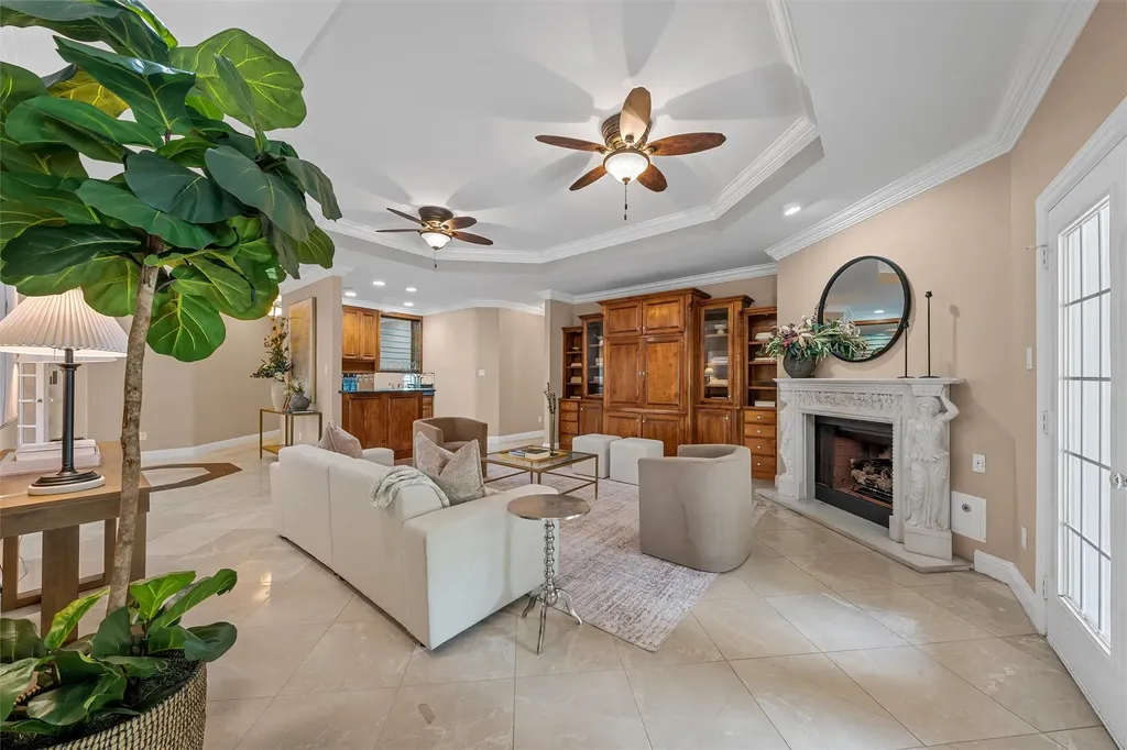 1340 Autumn Oaks Circle China Spring TX 76633