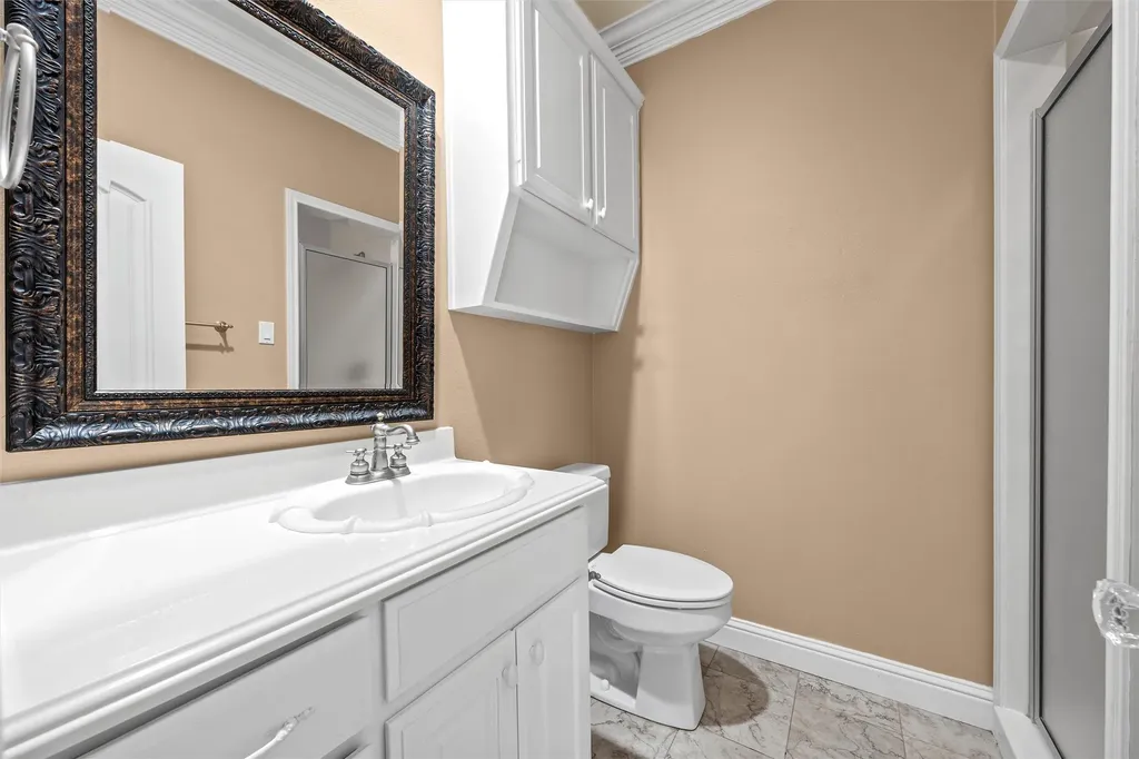 1340 Autumn Oaks Circle China Spring TX 76633