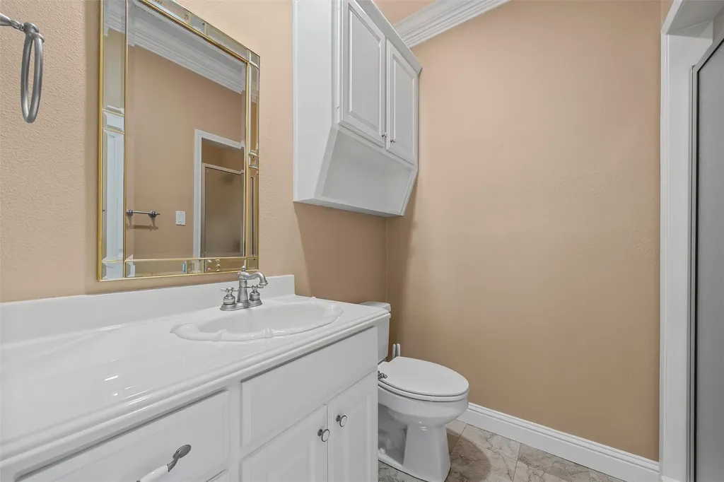 1340 Autumn Oaks Circle China Spring TX 76633