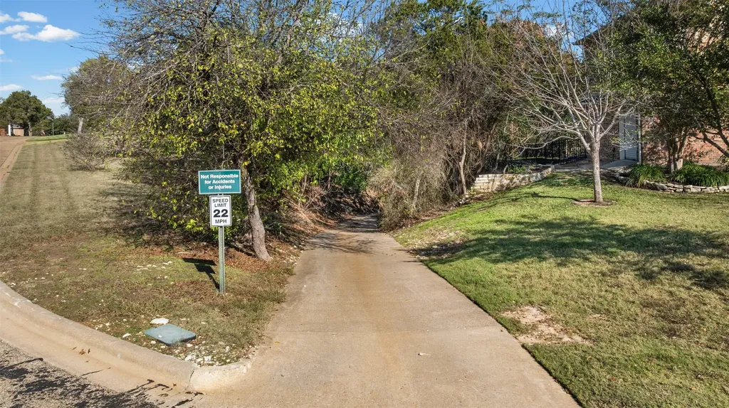 1340 Autumn Oaks Circle China Spring TX 76633
