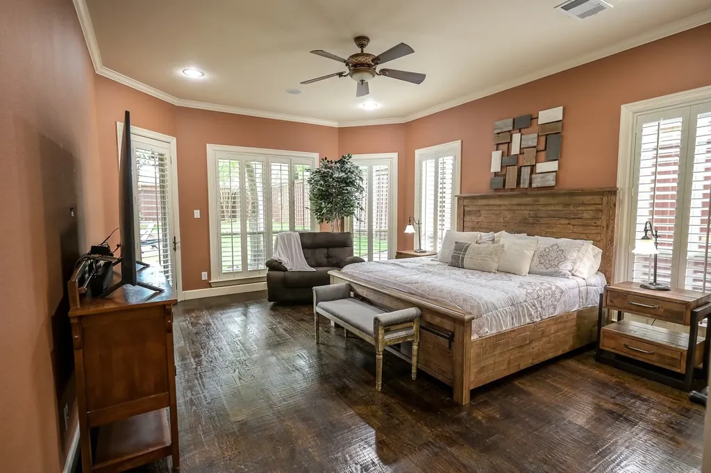 910 Belclaire Circle Cedar Hill TX 75104