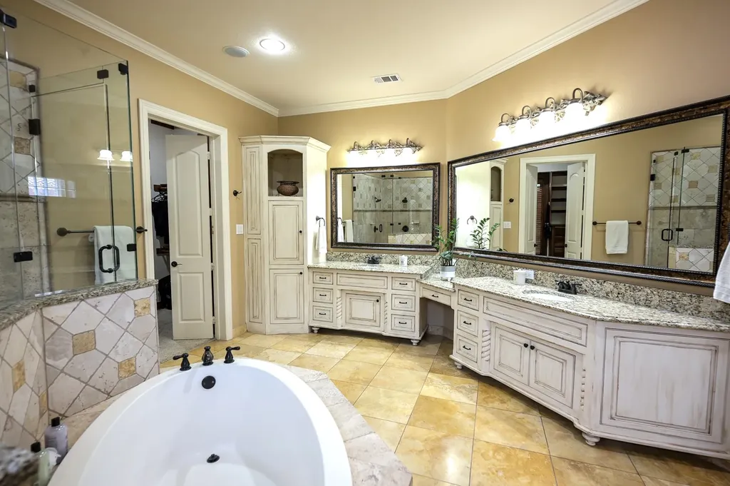 910 Belclaire Circle Cedar Hill TX 75104